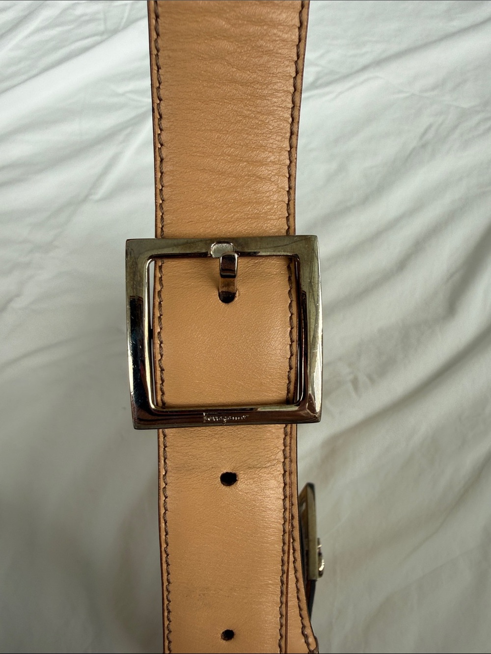 Classic Ferragamo Tan Leather Shoulder Bag - Picture 4 of 5